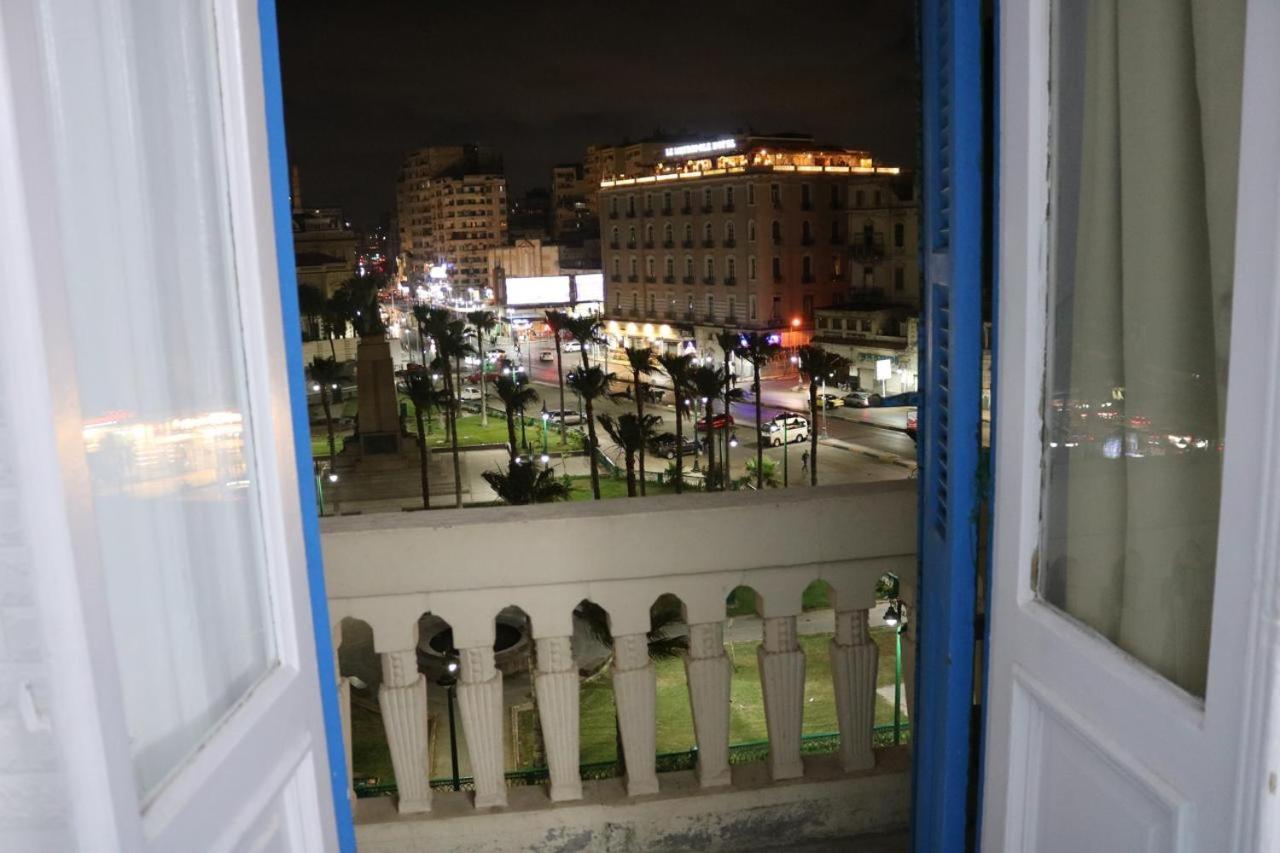 بيت شباب اكروبول