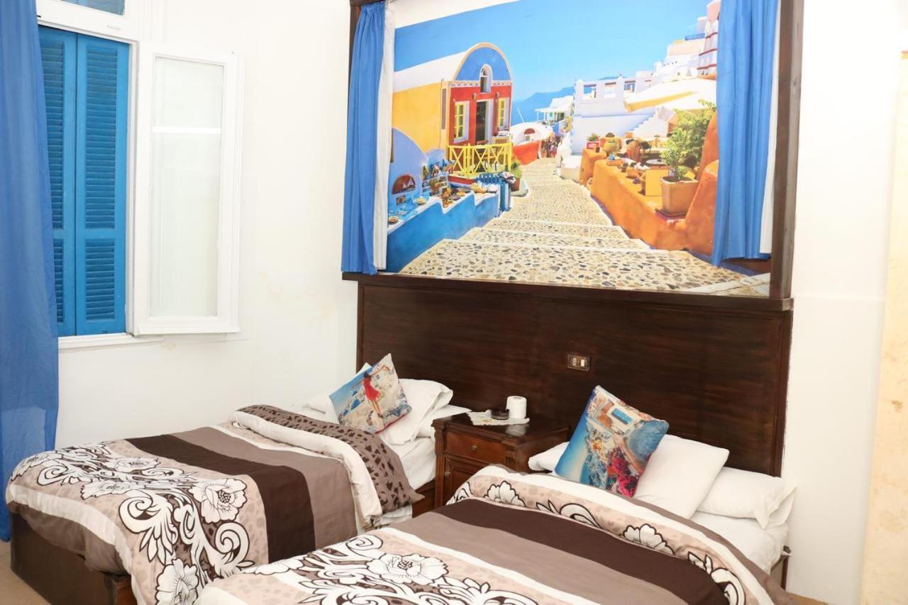 Hostel Acropole
