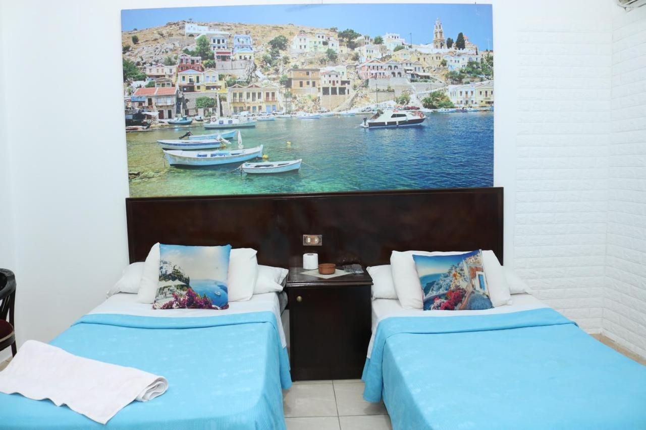 Hostel Acropole *